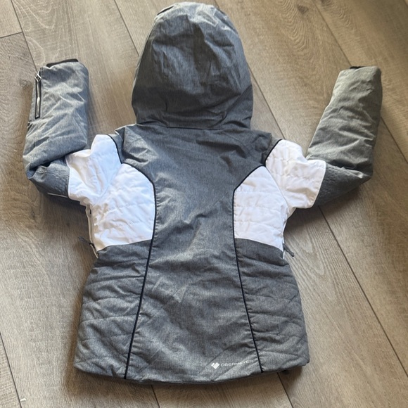Obermeyer Gray and White Kids Ski Jacket - Picture 12 of 12